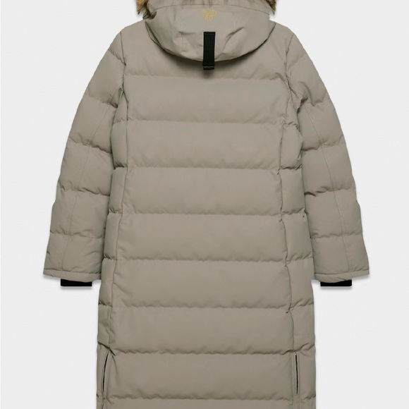 TNA Aritzia The Powder Parka - Picture 6 of 8
